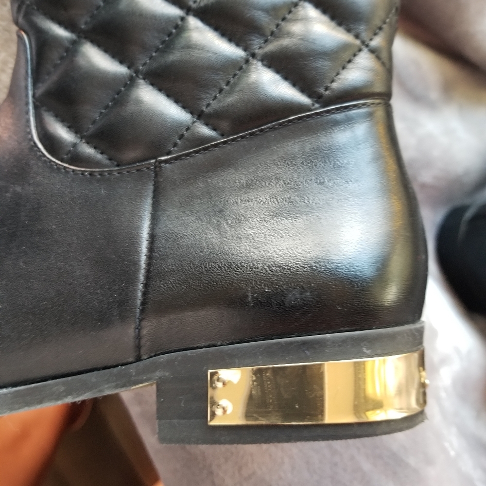 Boots - Picture 3 of 8